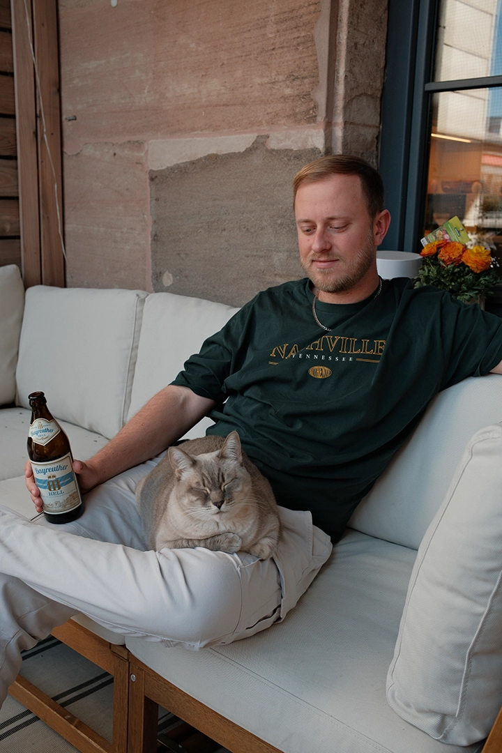 Steffen Lützner – entspannt mit Katze